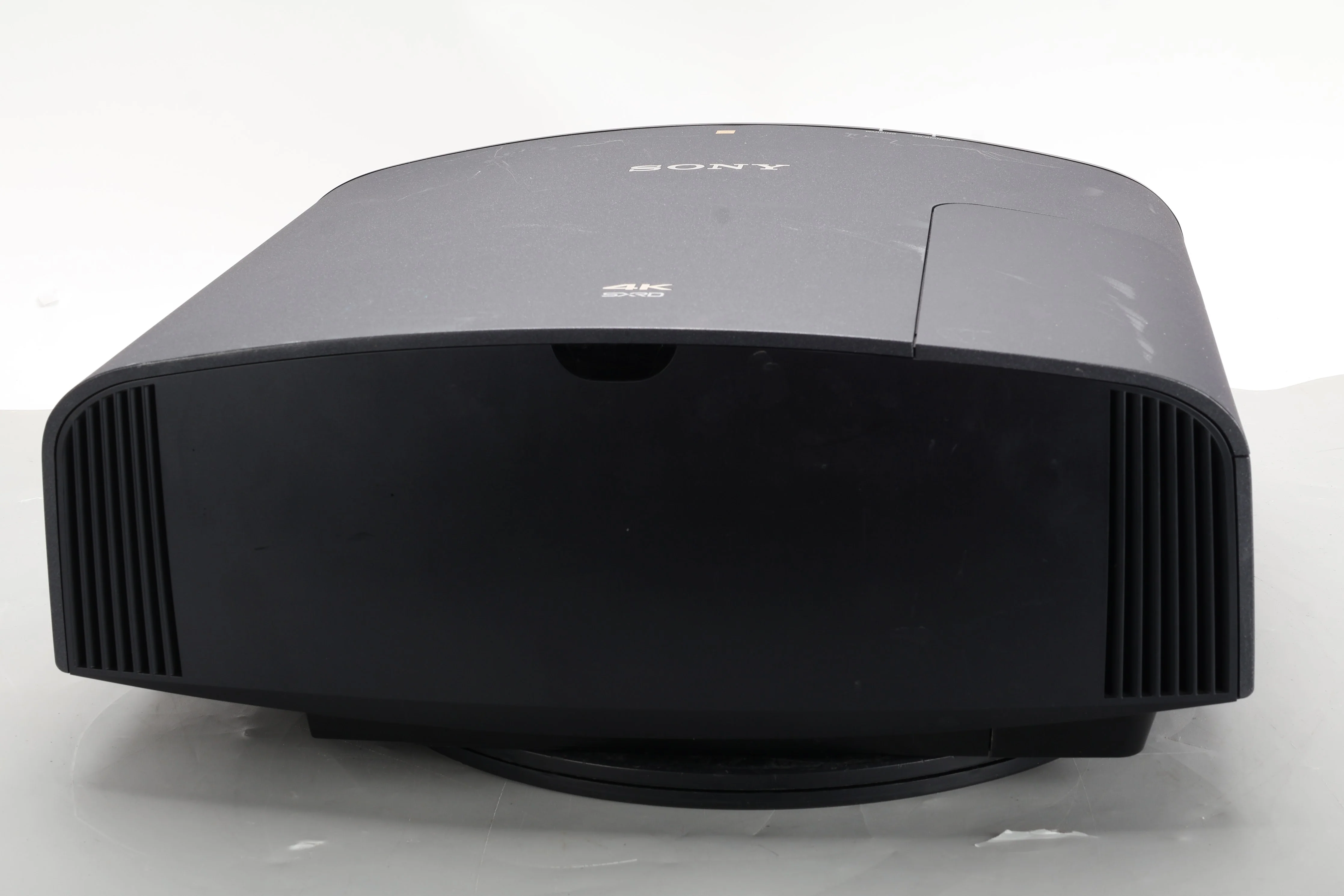 Sony VPL-VW365ES Home Theater Projector - AS IS For Parts - Image 4