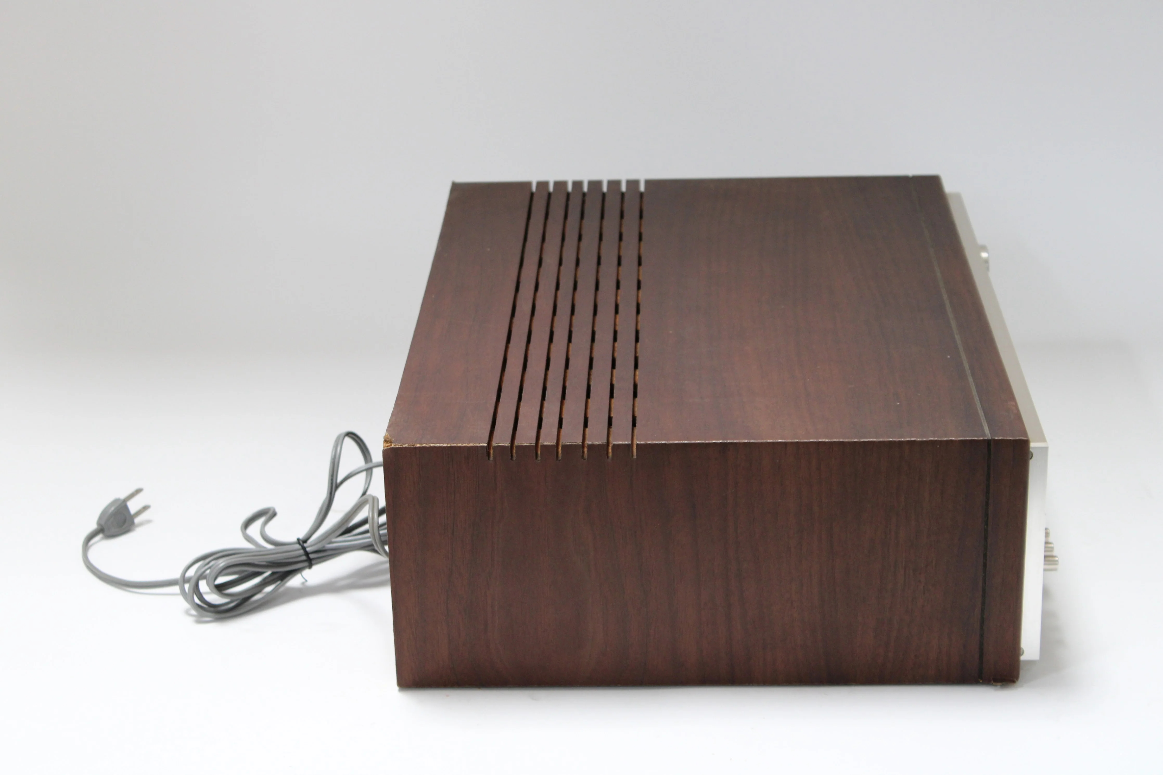 Spectrosonic 110-4 Stereo Receiver - Image 2