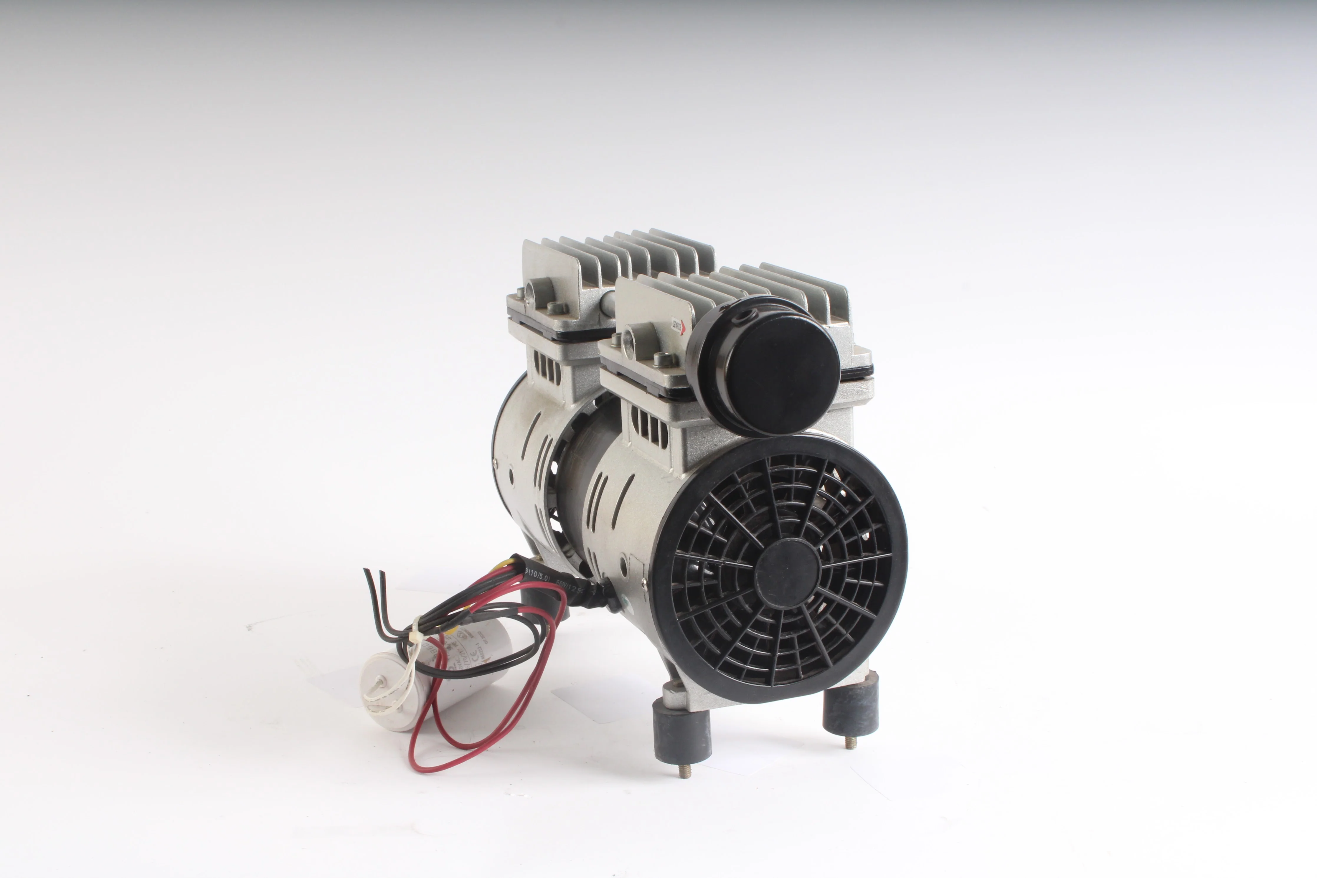 Sunsource OLF550AF 220V 50 Hz 560W Oil-Free Air Compressor - Image 2