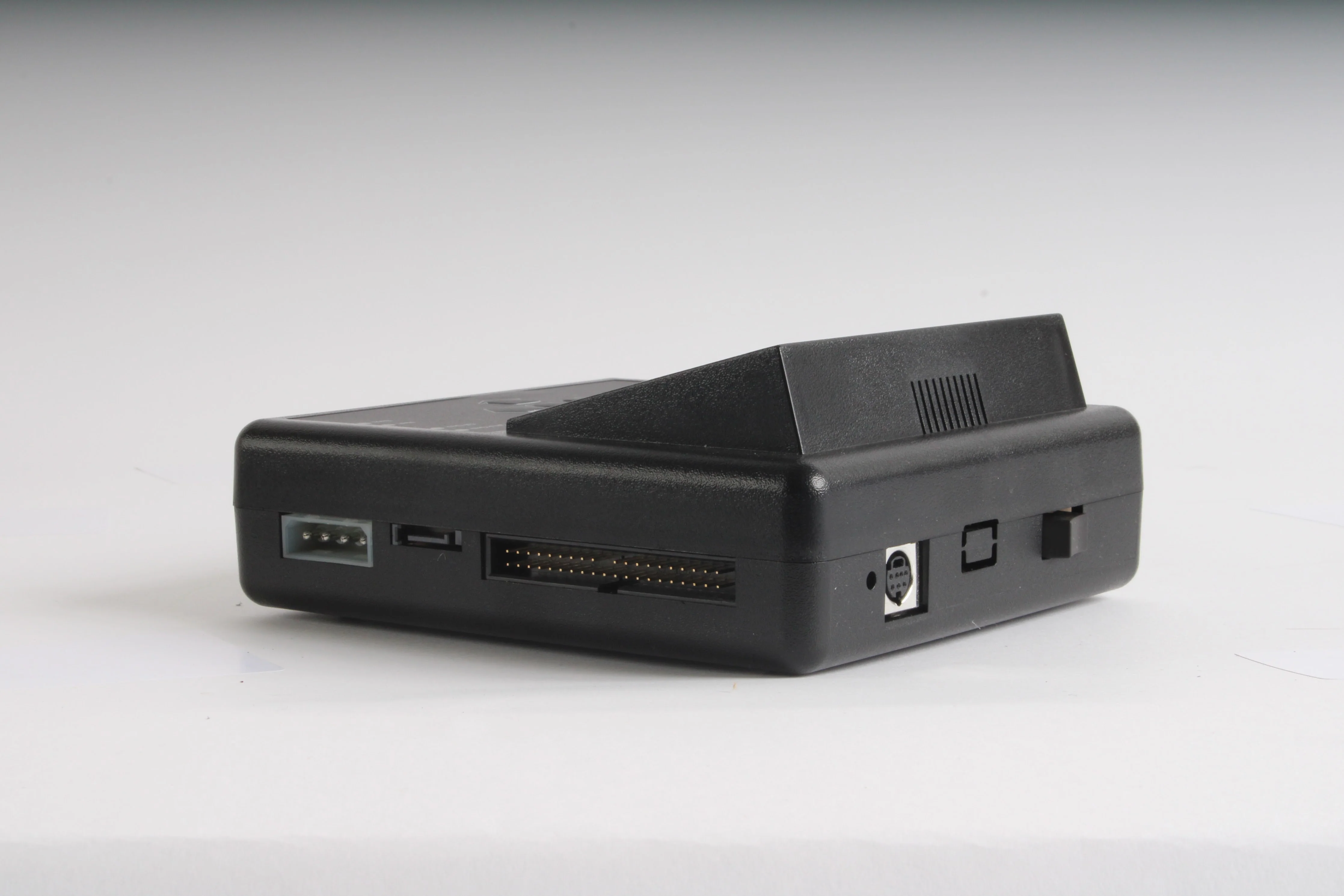 Tableau TD1 Forensic Hard Drive Duplicator With Accessories - Image 5