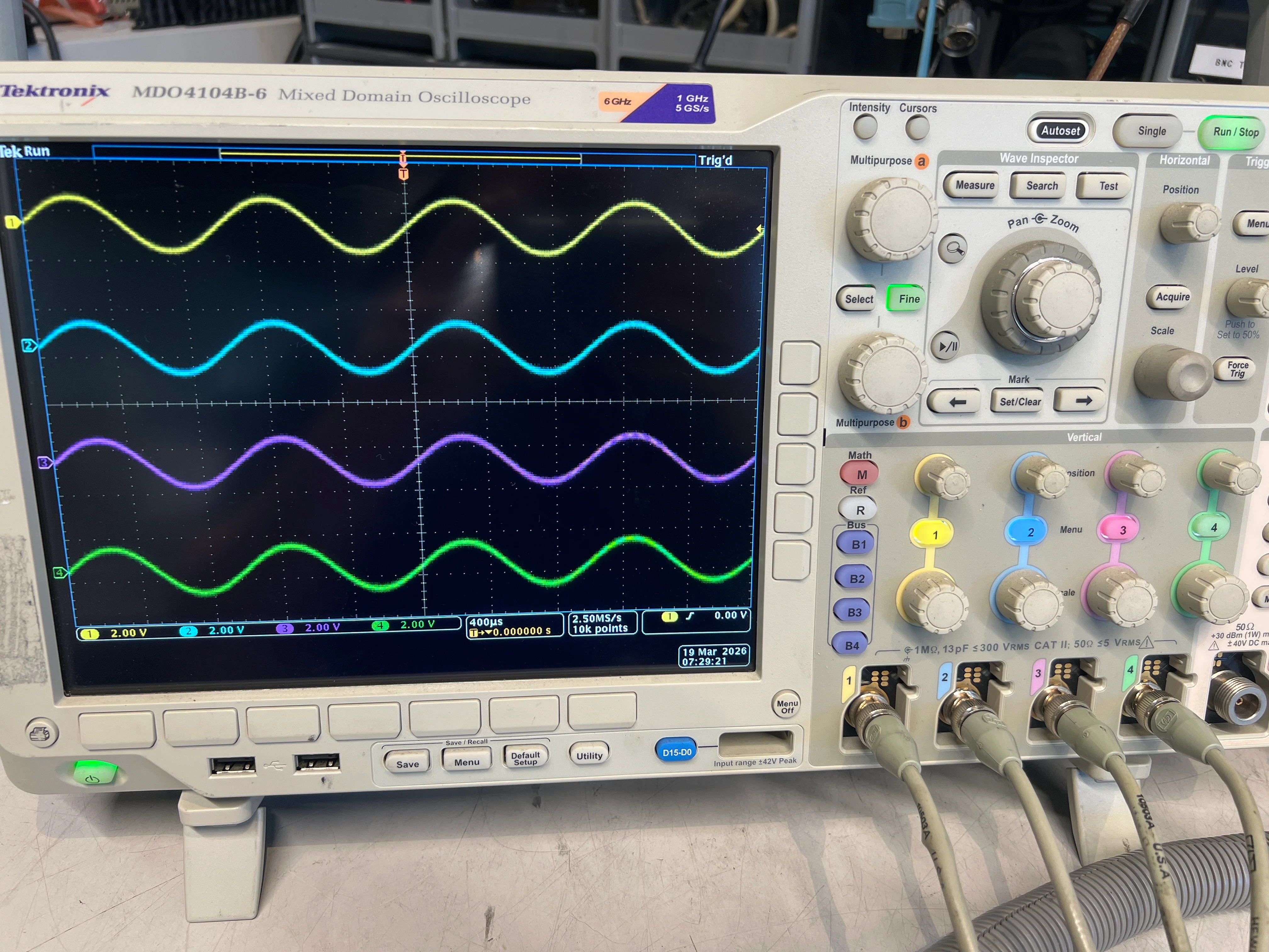 Tektronix MDO4104B-6 Mixed Domain Oscilloscope 1GHz 4-Ch, 6GHz RF, 16-Ch Logic - Image 6