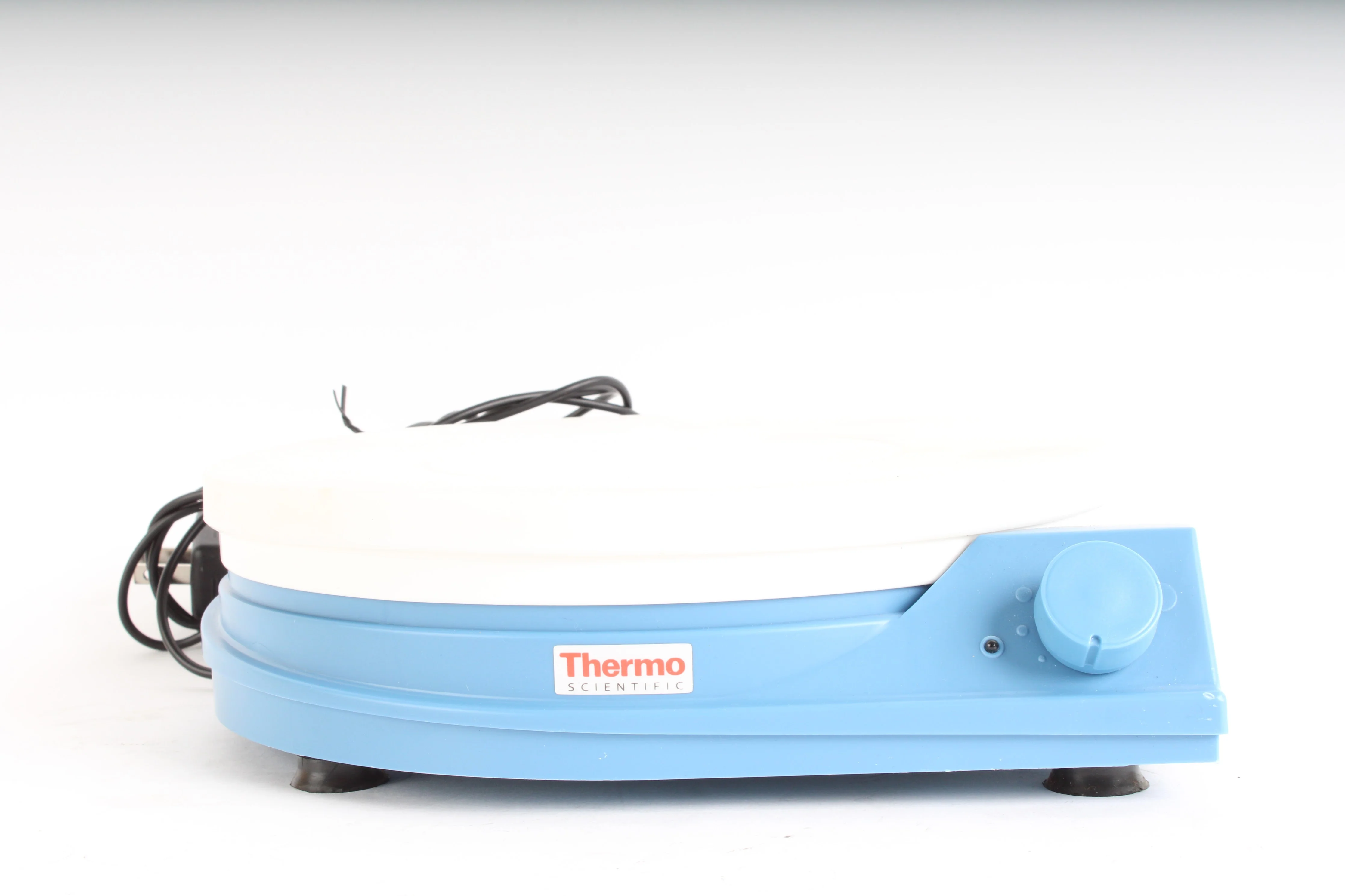 Thermo Scientific 88880011 Magnetic Stirrer RT Basic-22 With White Top Cover - Image 2