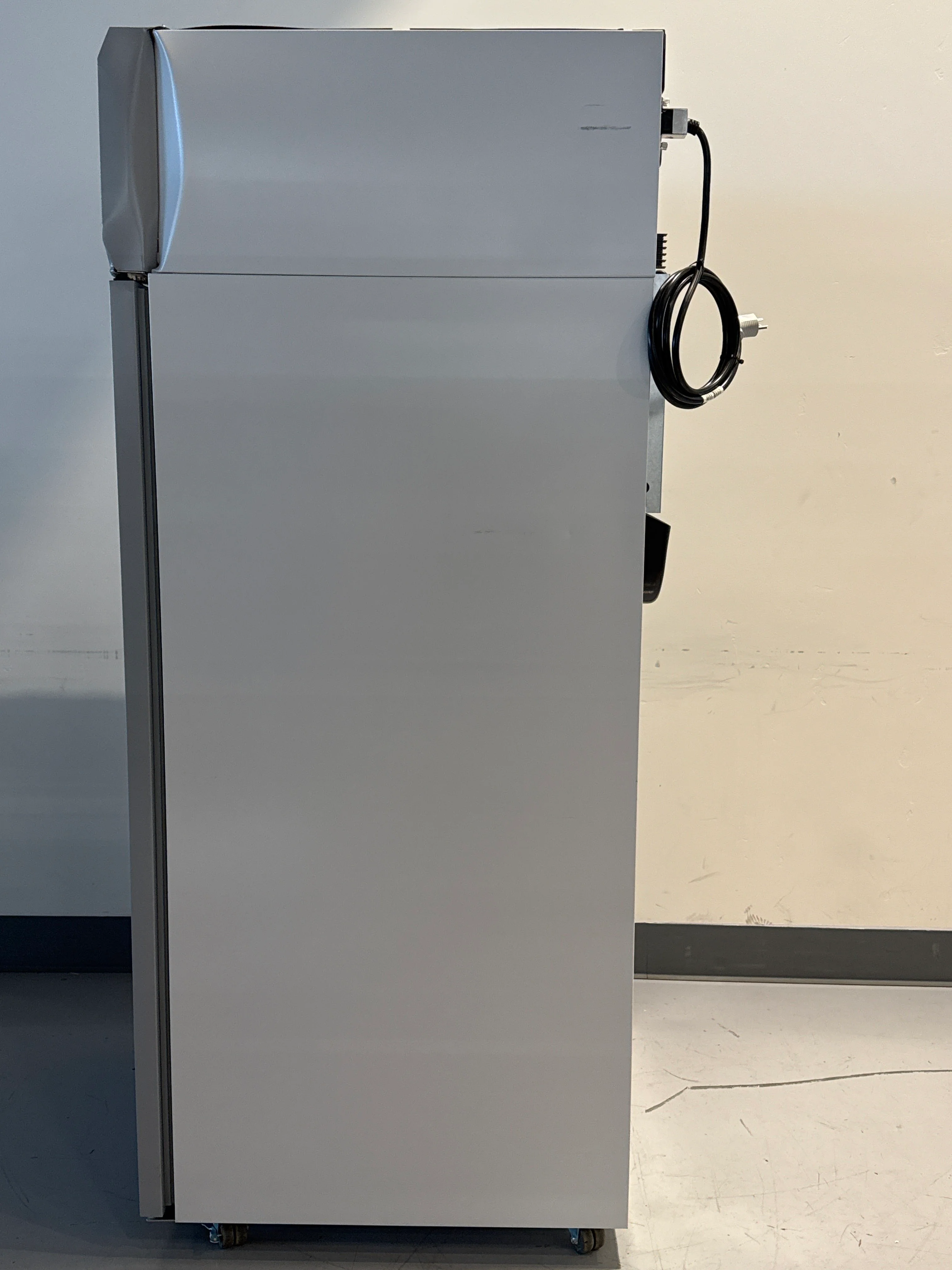 Thermo Scientific TSX3005SA Bio Medical Laboratory Refrigerator With 4x Shelves - Image 2