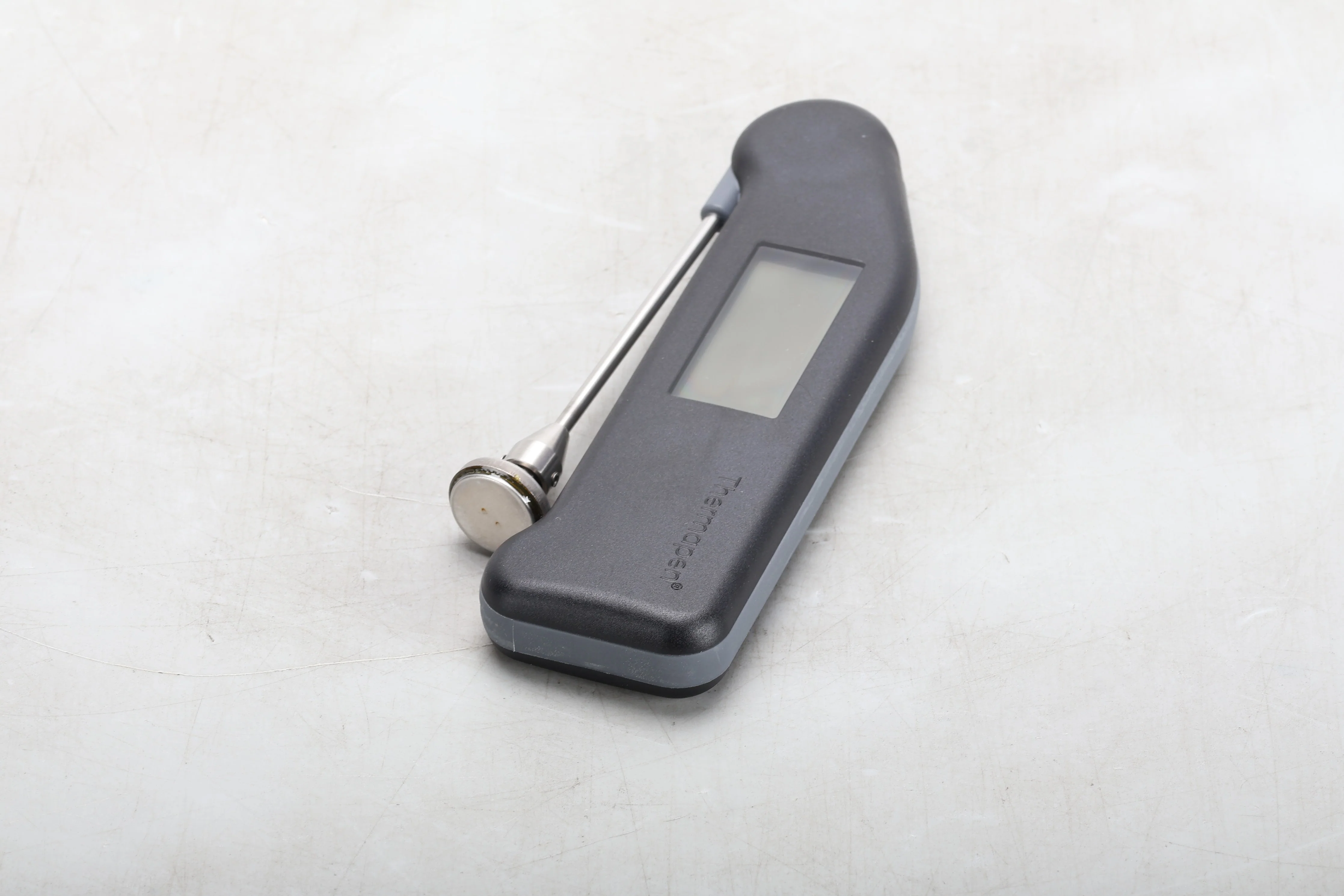 ThermoWorks Pro Surface Thermapen Thermometer - Image 2