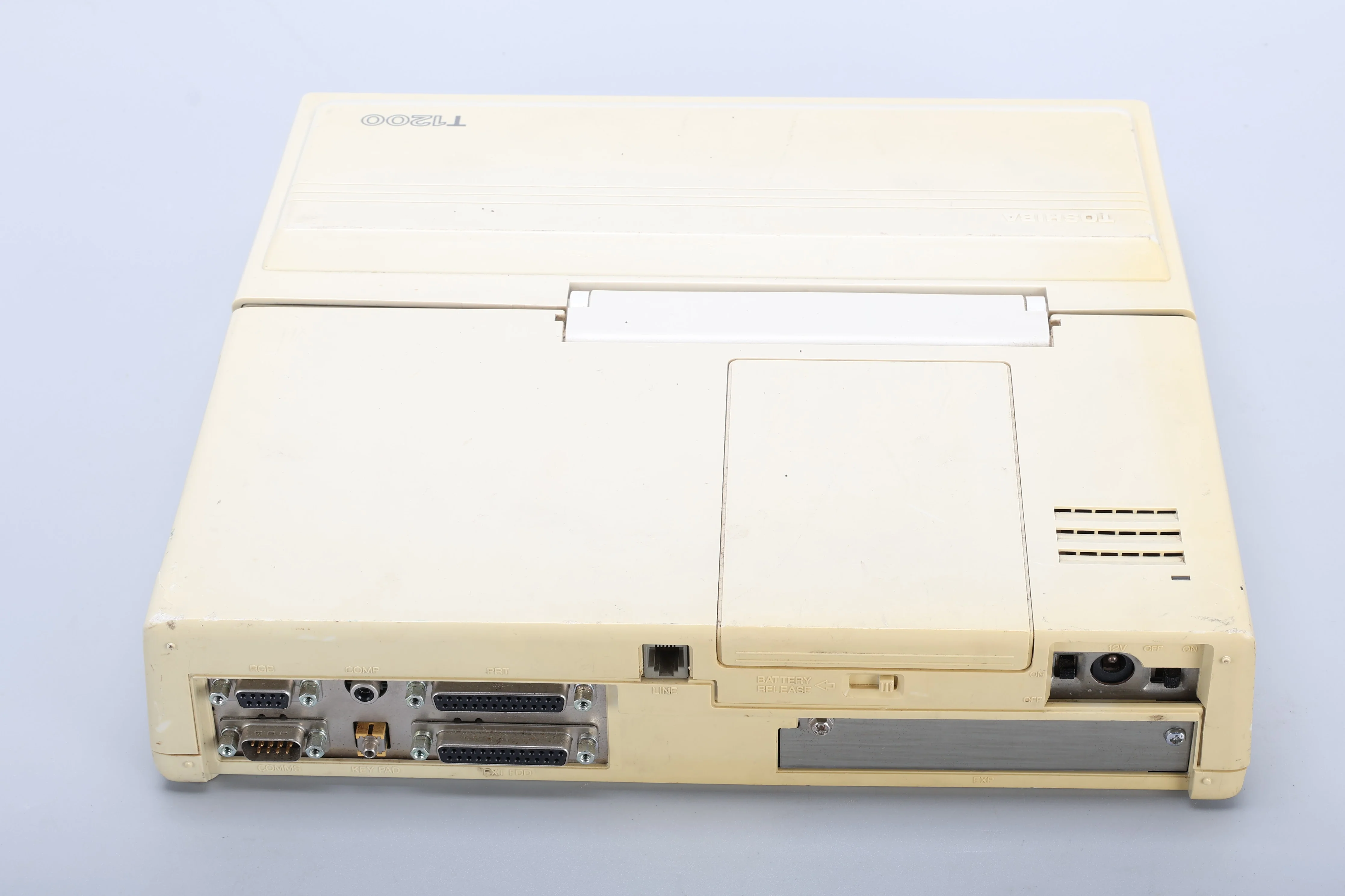 Toshiba T1200 System Unit PA7048U - AS IS Parts or Repair - Image 6