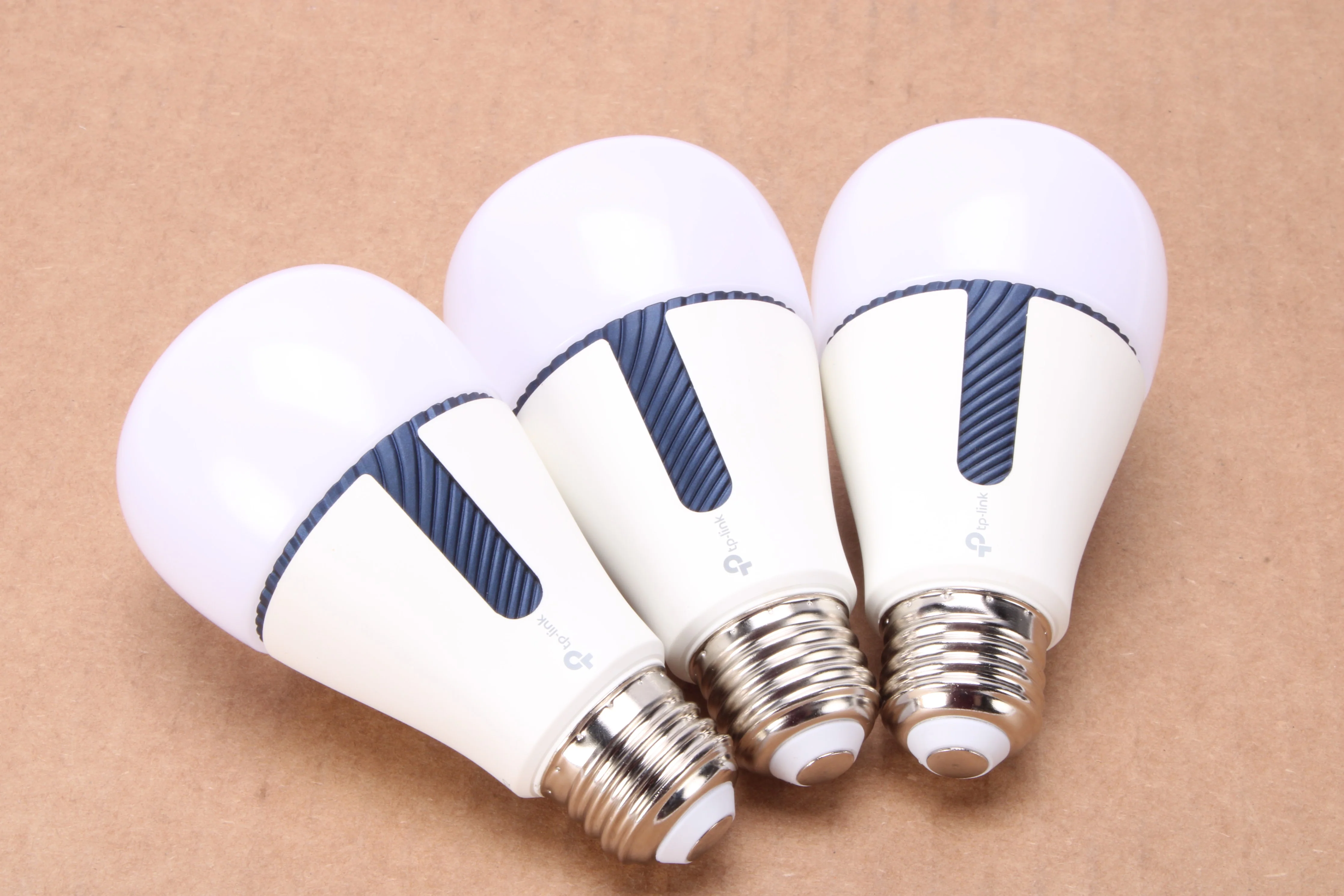 TP-Link Kasa KL130 Smart Wi-Fi Light Bulb (Lot of 3) - Image 2