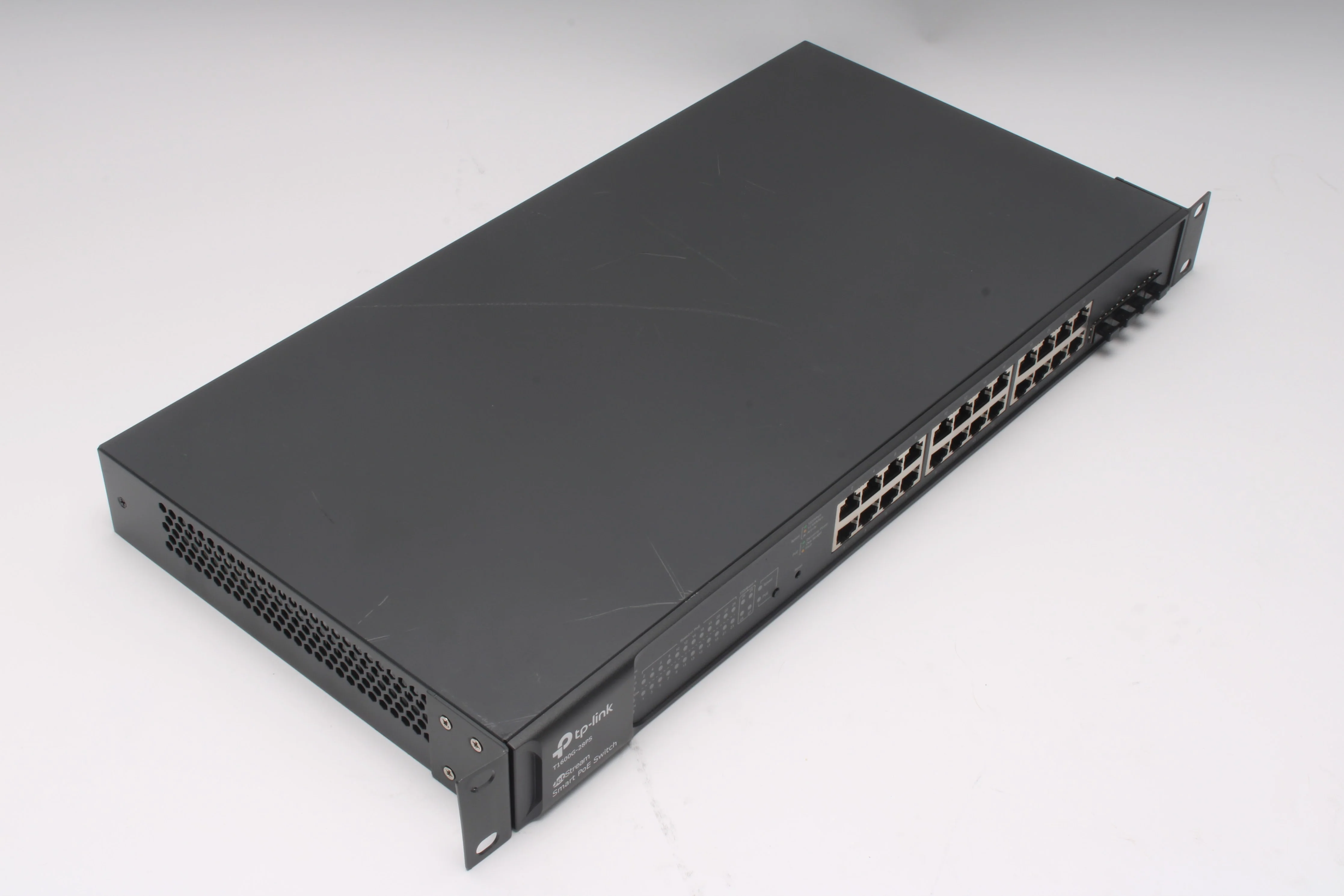 TP-LINK T1600G-28PS Smart PoE Switch - Image 6