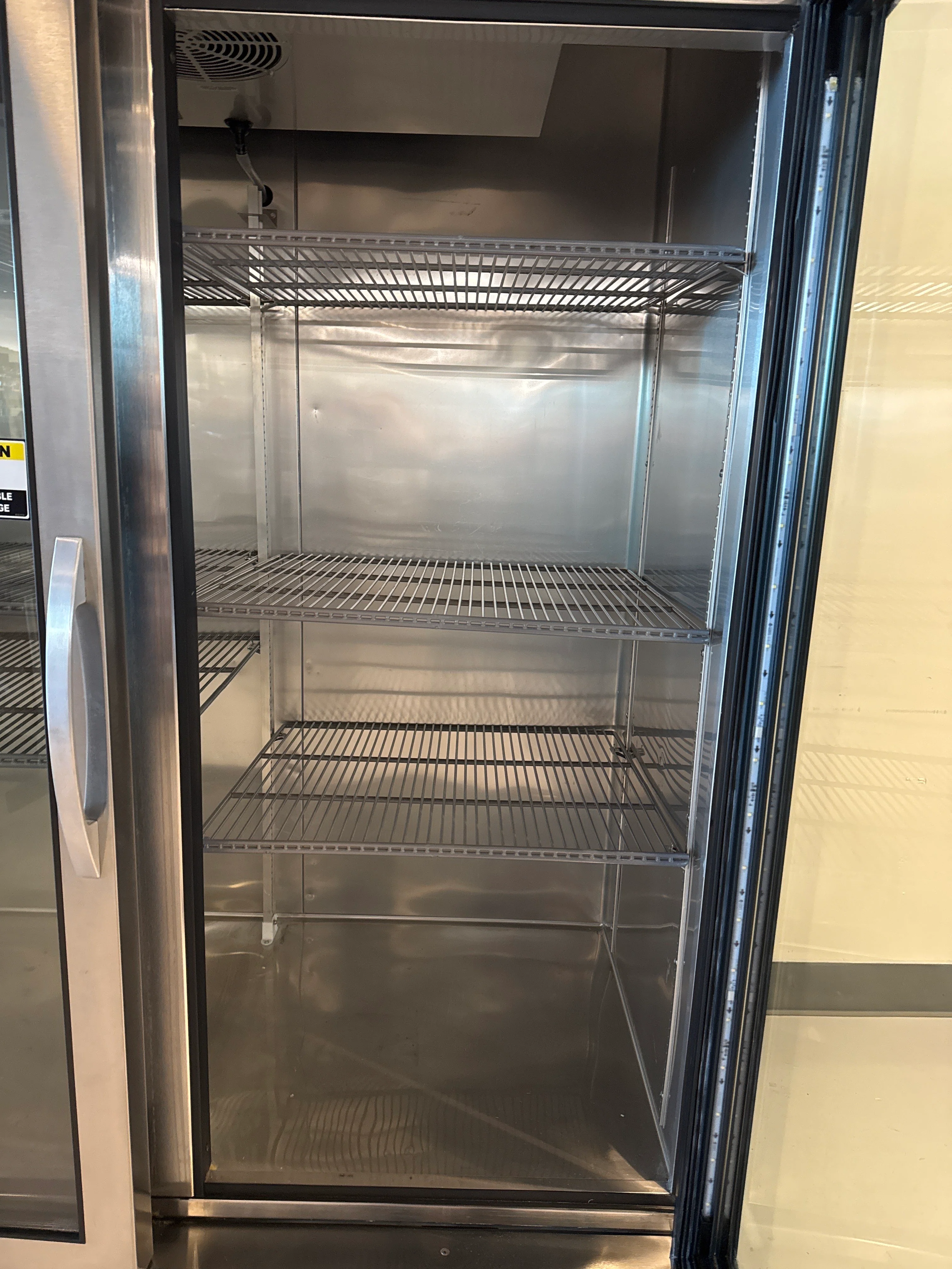 True T-49G-HC~FGD01 Reach-In Glass Swing Door Refrigerator 6x Racks SN: 9175441 - Image 4