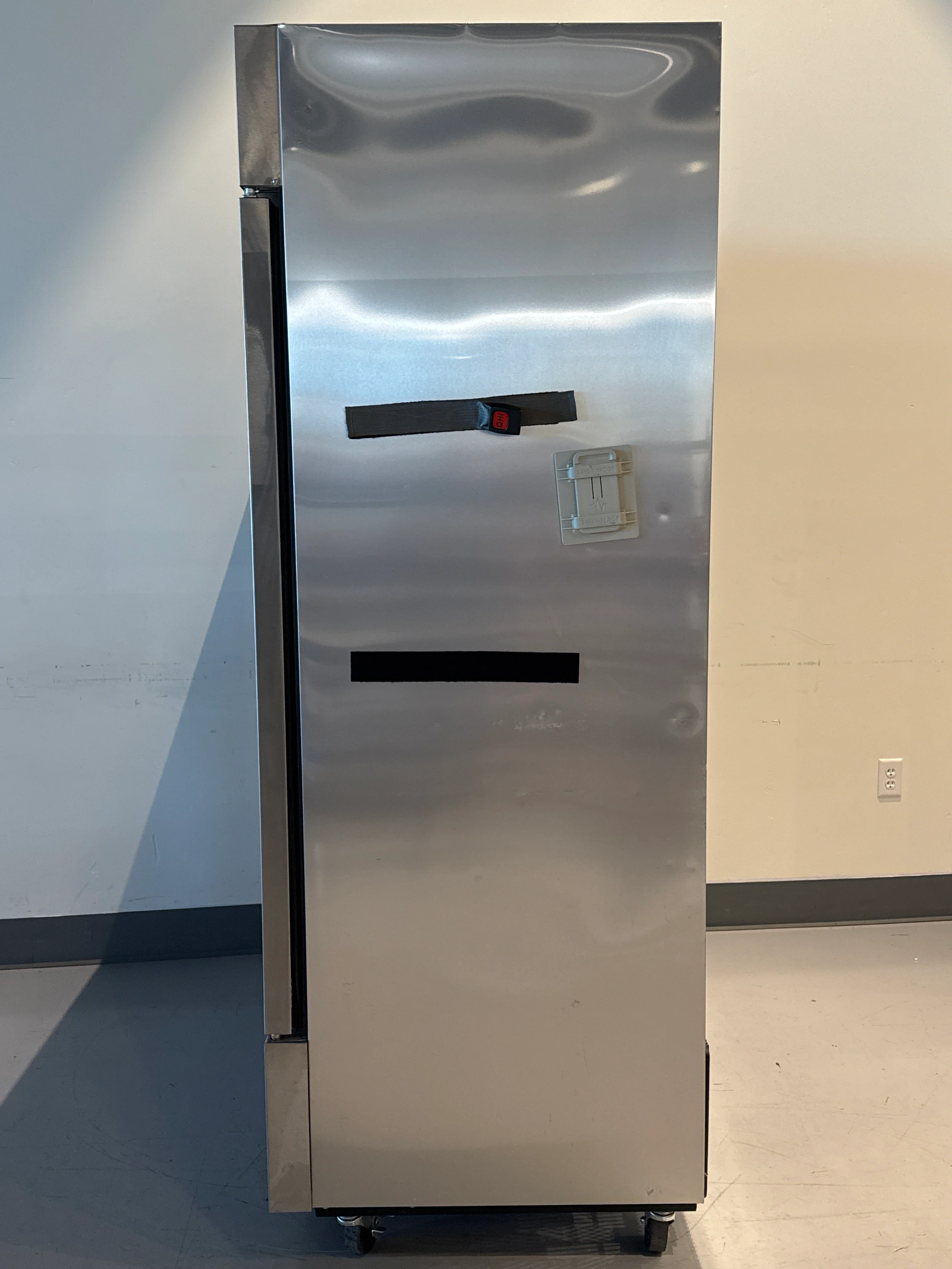 True T-49G-HC~FGD01 Reach-In Glass Swing Door Refrigerator 6x Racks SN: 9175441 - Image 7