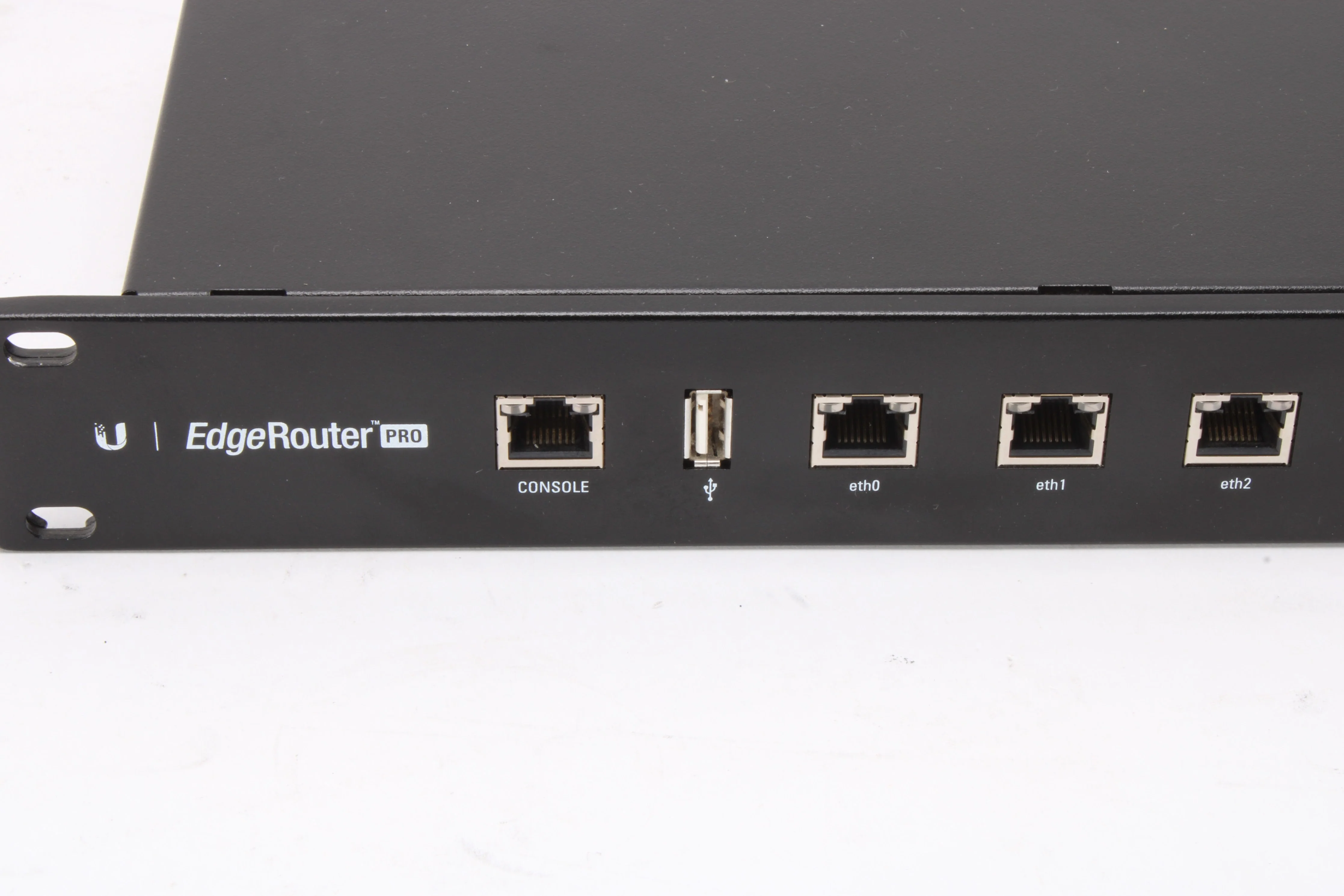 Ubiquiti ERPro-8 Edge Router Pro Gigabit Router With Power Cable and Screws - Image 4