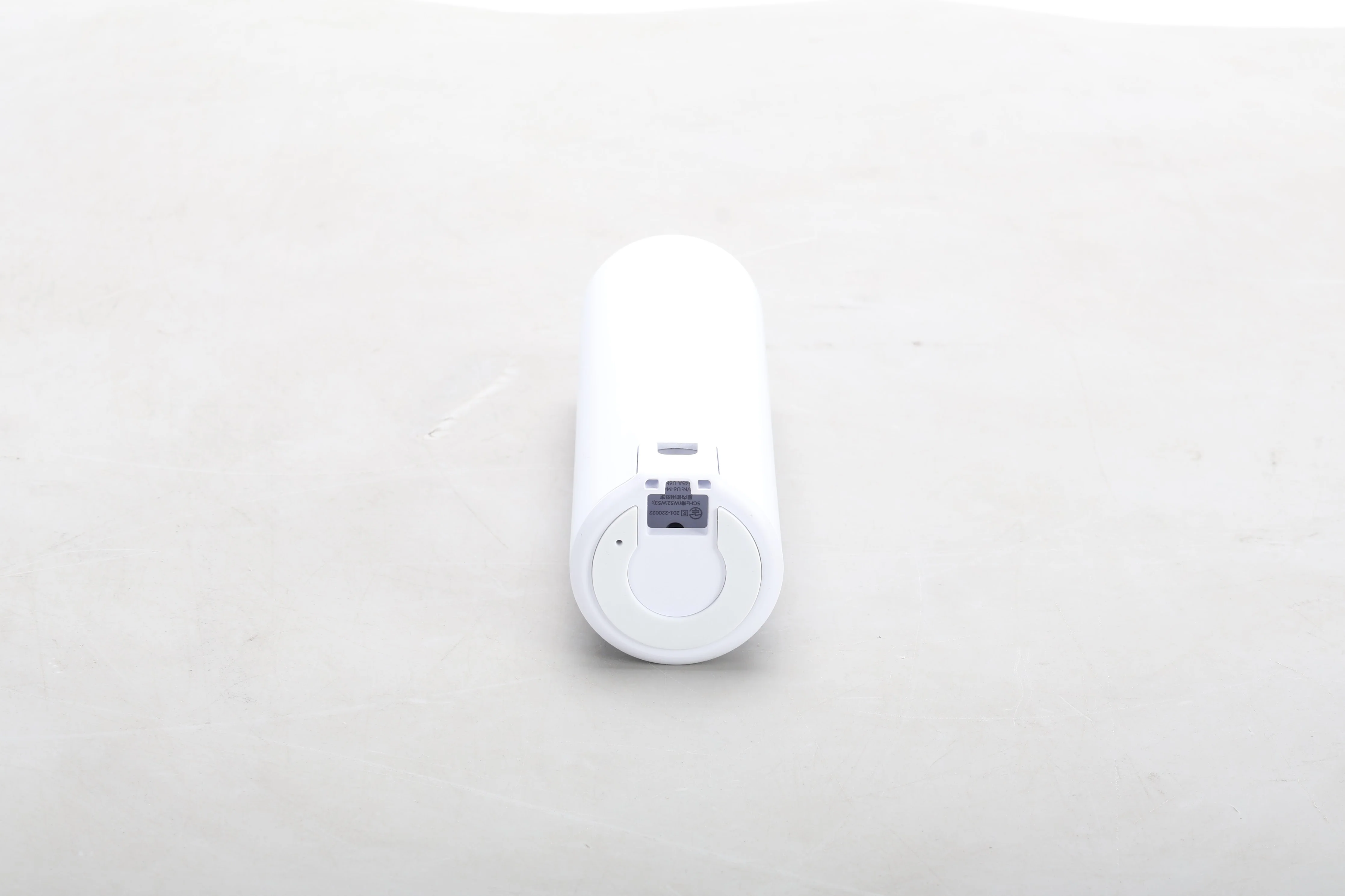 Ubiquiti U6-Mesh Indoor/Outdoor WiFi 6 Access Point - Image 2