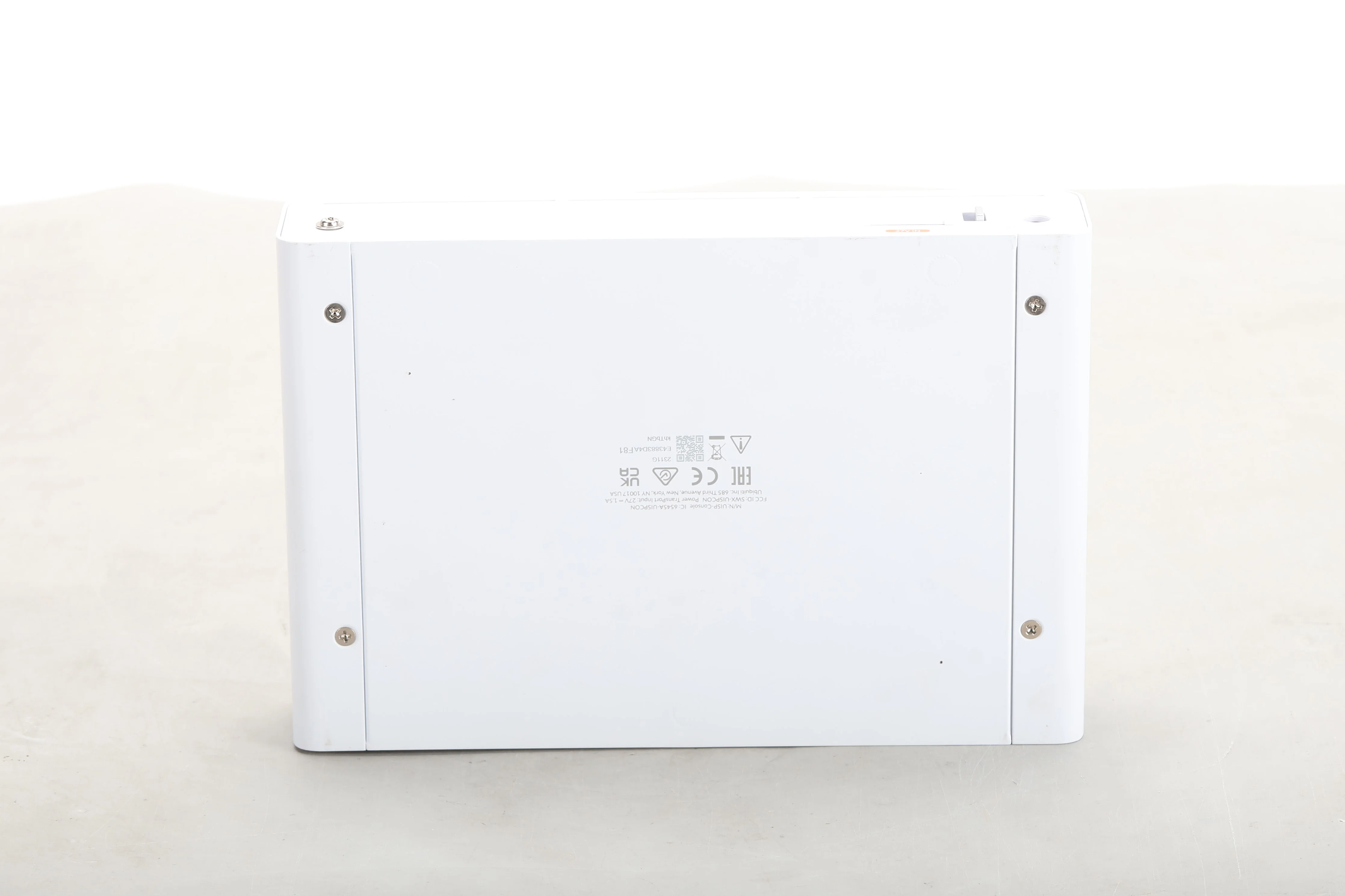 Ubiquiti UISP-Console Host Console With Power Supply, Mounting Hardware, and Box - Image 4