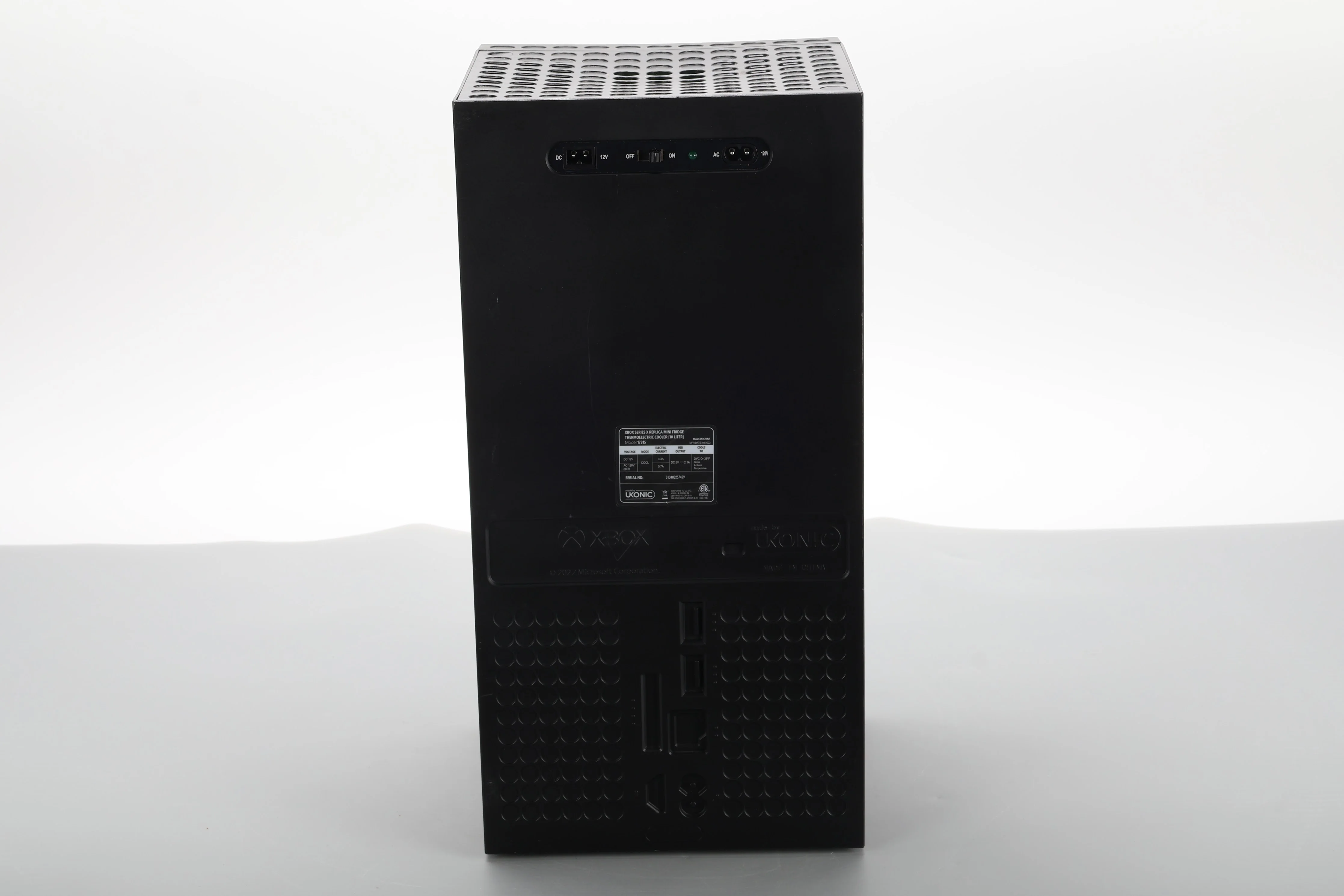 Ukonic 17315 XBox Replica Mini Fridge - Image 4