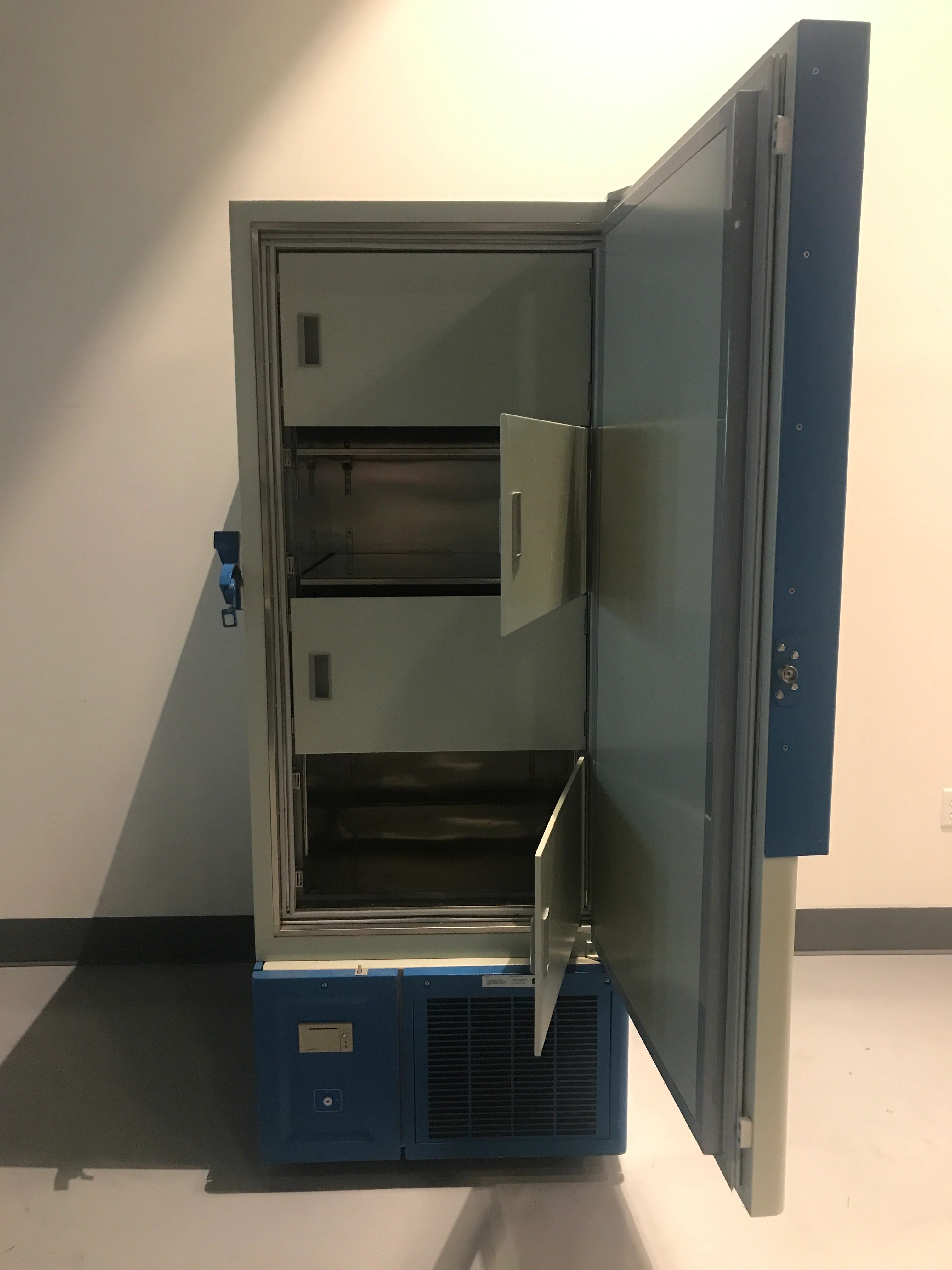 US Scientific USDW-HL538 -86C Ultra-Low Temperature Freezer - AS IS - Image 4