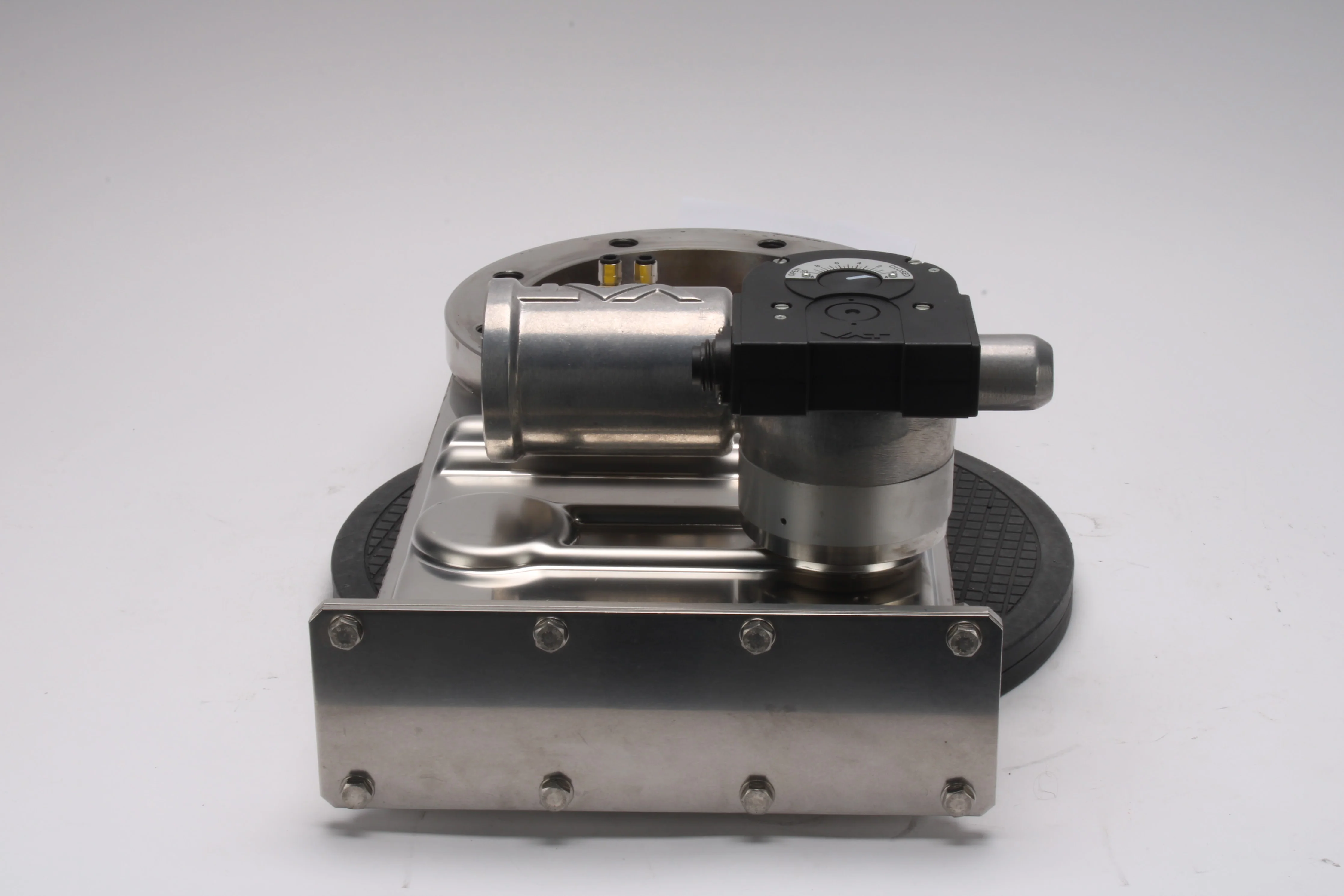 VAT 14046-TE44-1032 Pneumatic Vacuum Gate Valve With Bolts - Image 3