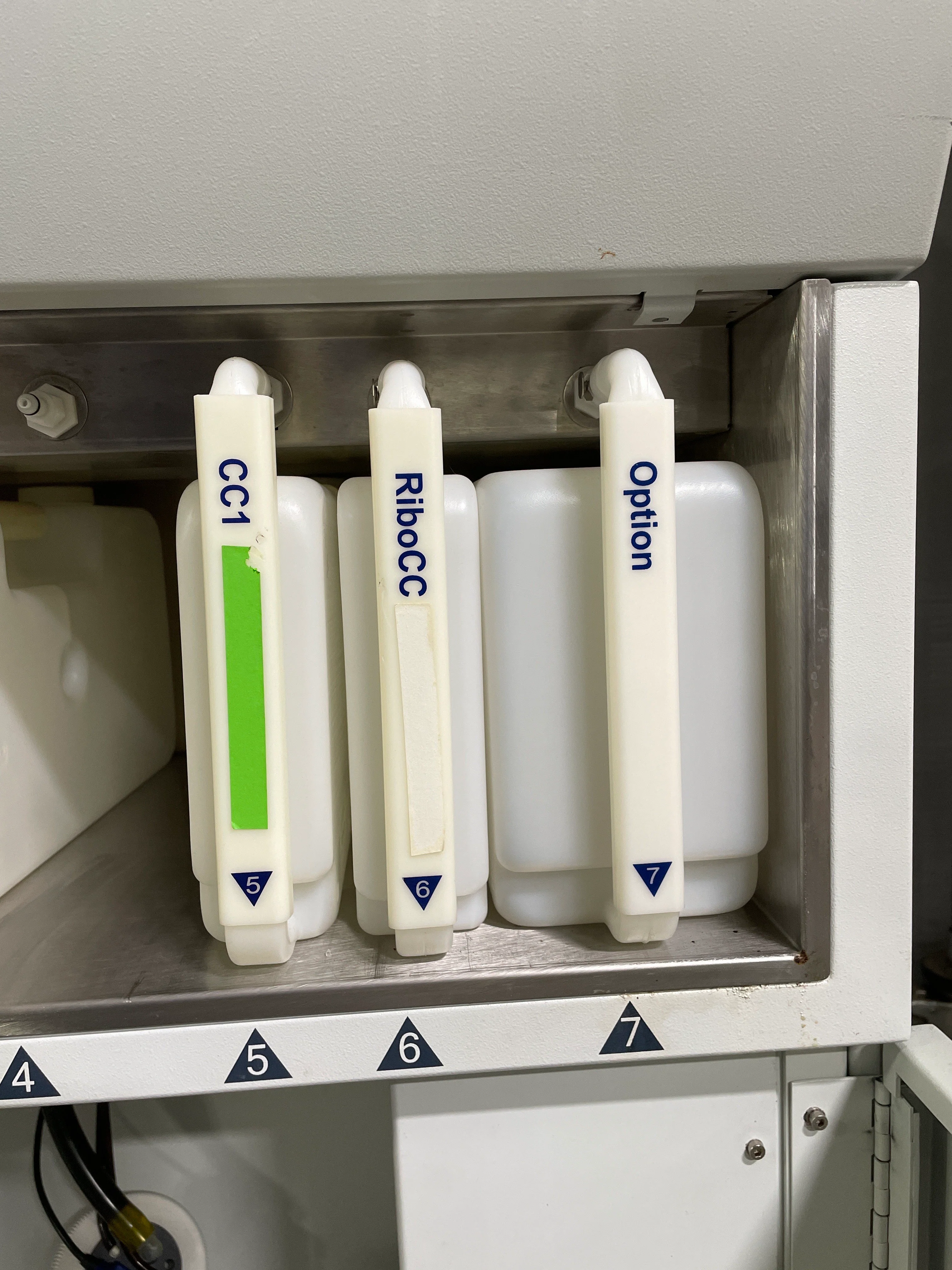 Ventana Discovery XT 750-701 Automated Slide Staining System - Image 6