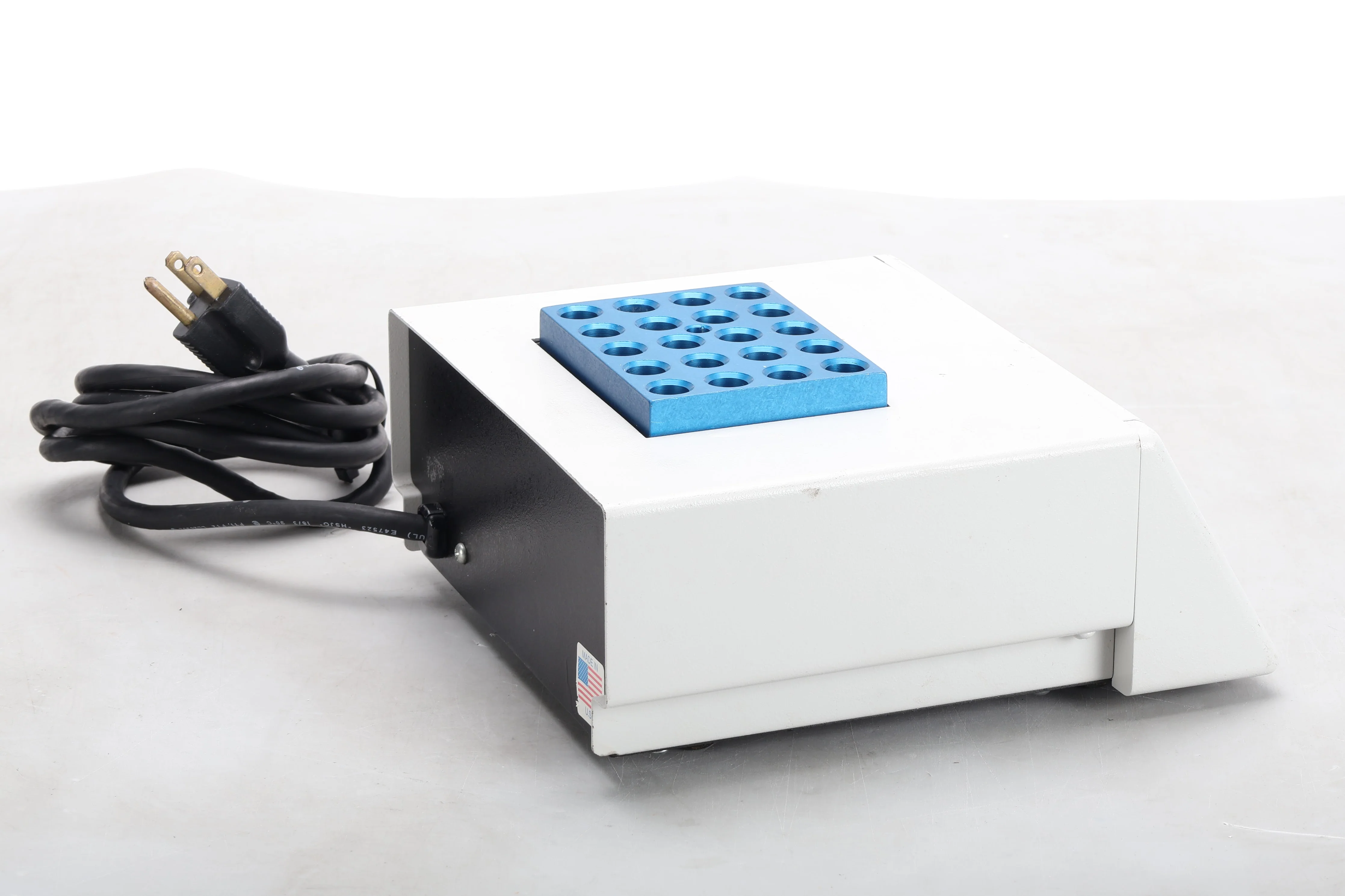 VWR Scientific 13259-050 Digital Heatblock With 20-Well Heating Block - Fair - Image 5