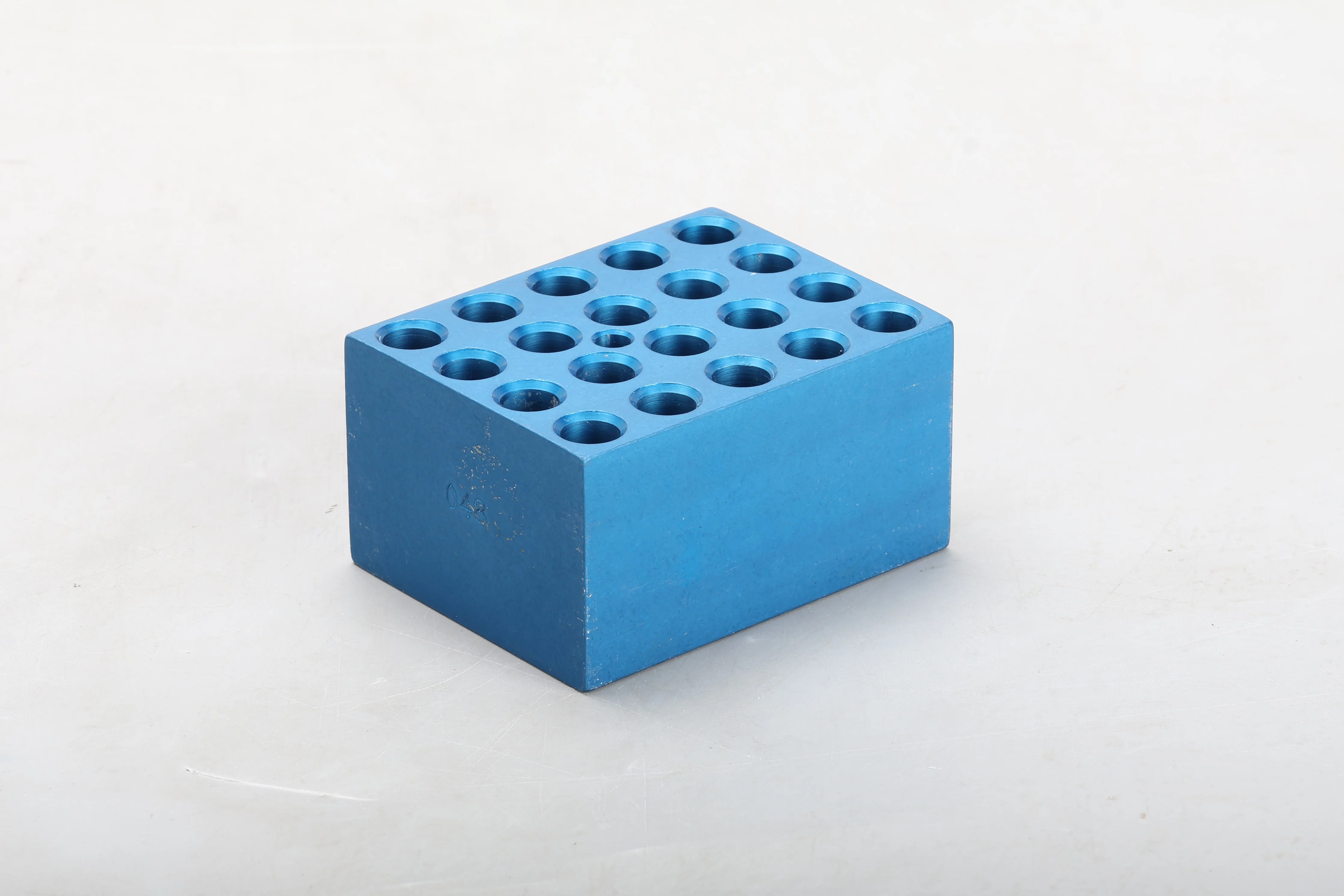 VWR Scientific 13259-050 Digital Heatblock With 20-Well Heating Block - Fair - Image 9