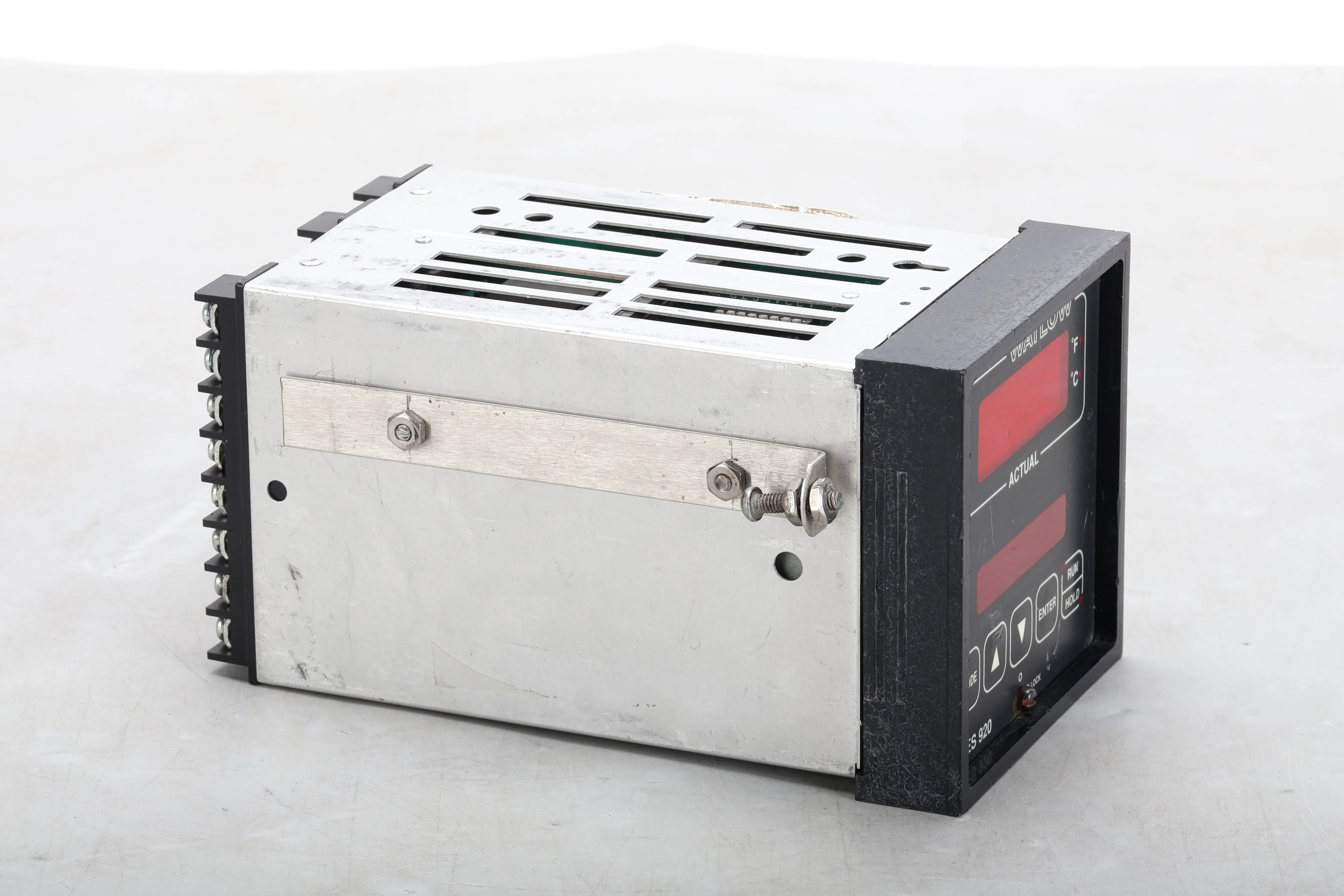 Watlow Controls 920A-2DD0-B000 Temperature/Process Controller - Fair Condition - Image 4