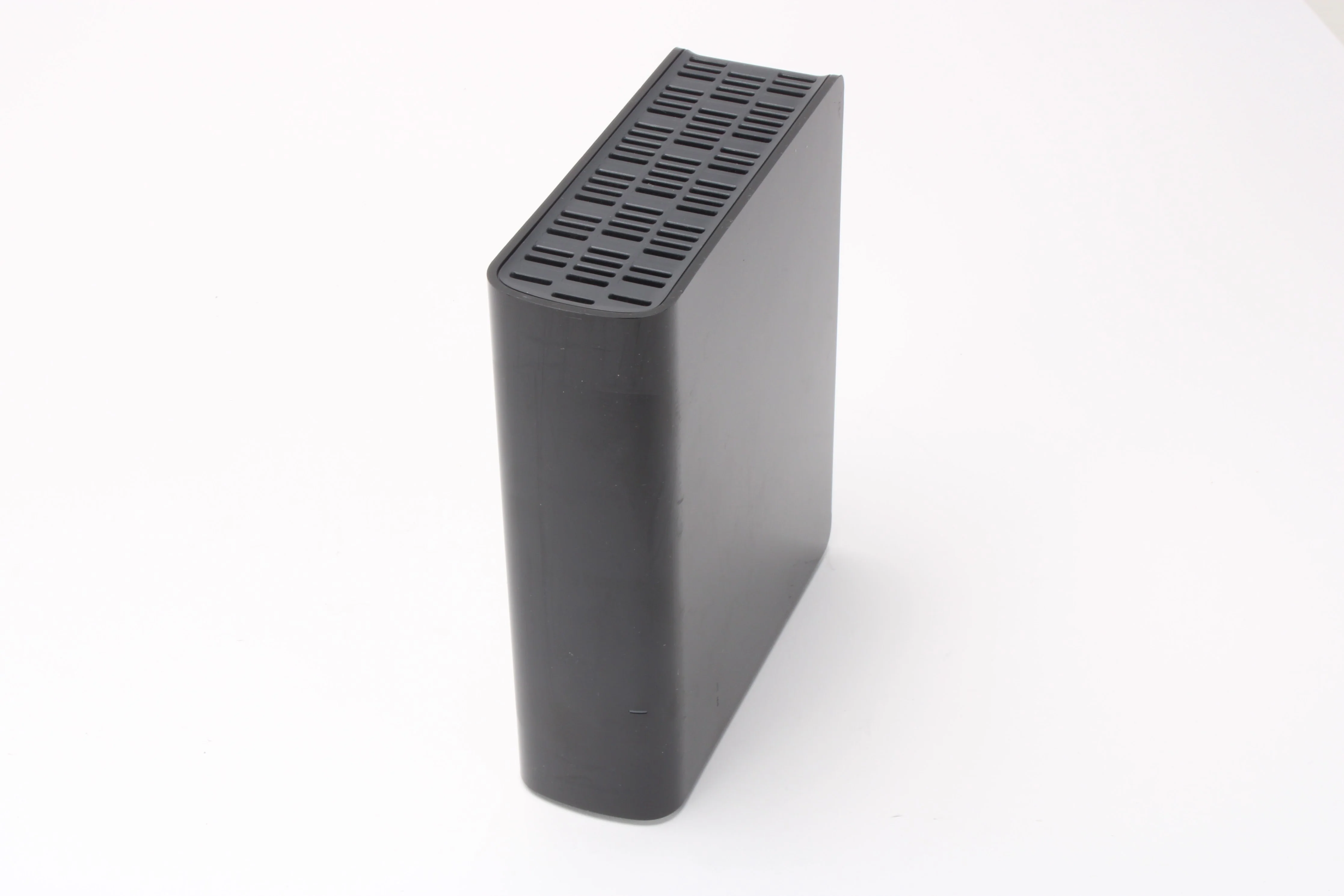 Western Digital WDBAMA0120HBK-NESN 12TB WD Easystore USB 3.0 Desktop Hard Drive - Image 9