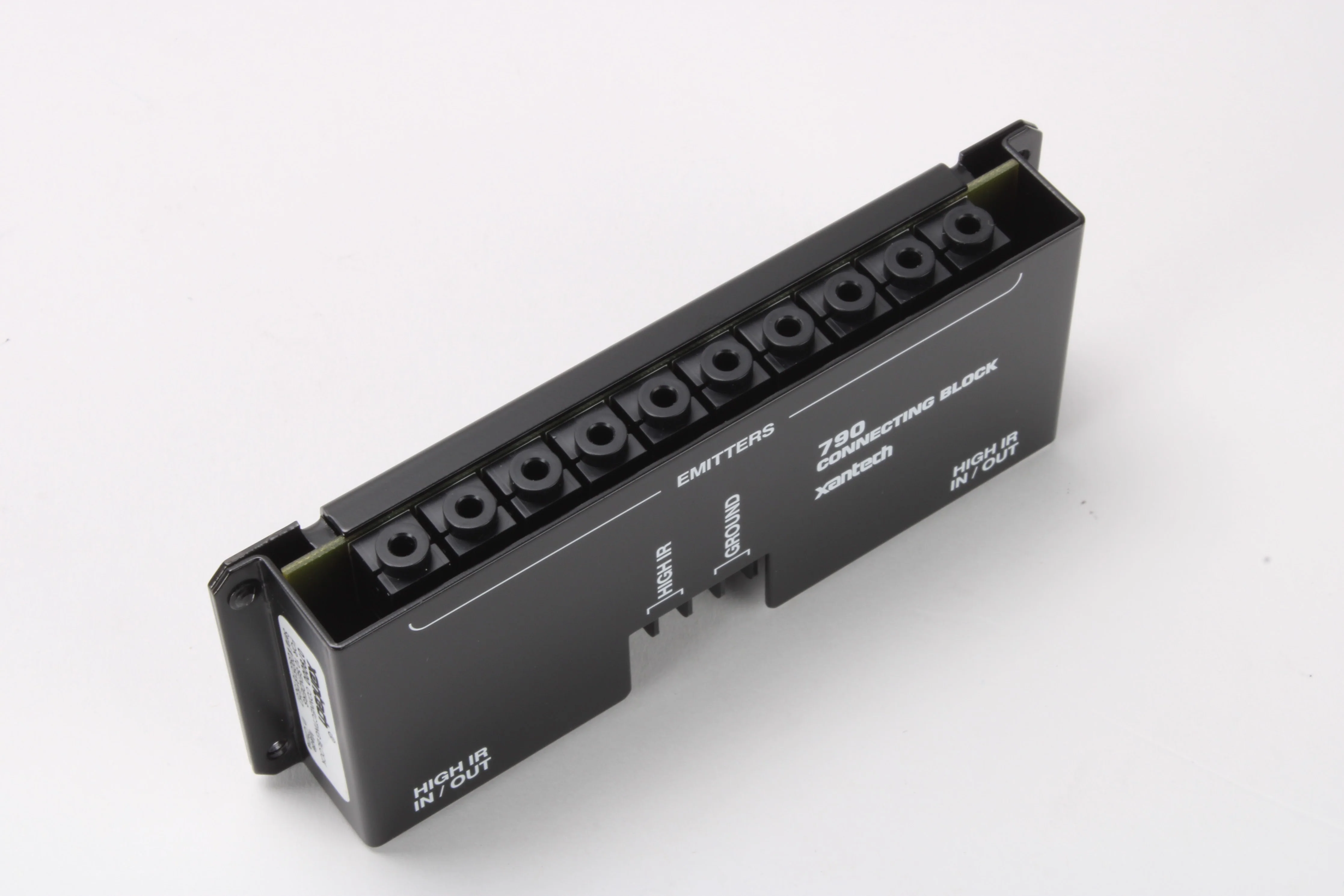 Xantech 790 Connecting Block for 10 Senders With Aux Cable and Screws - Image 9