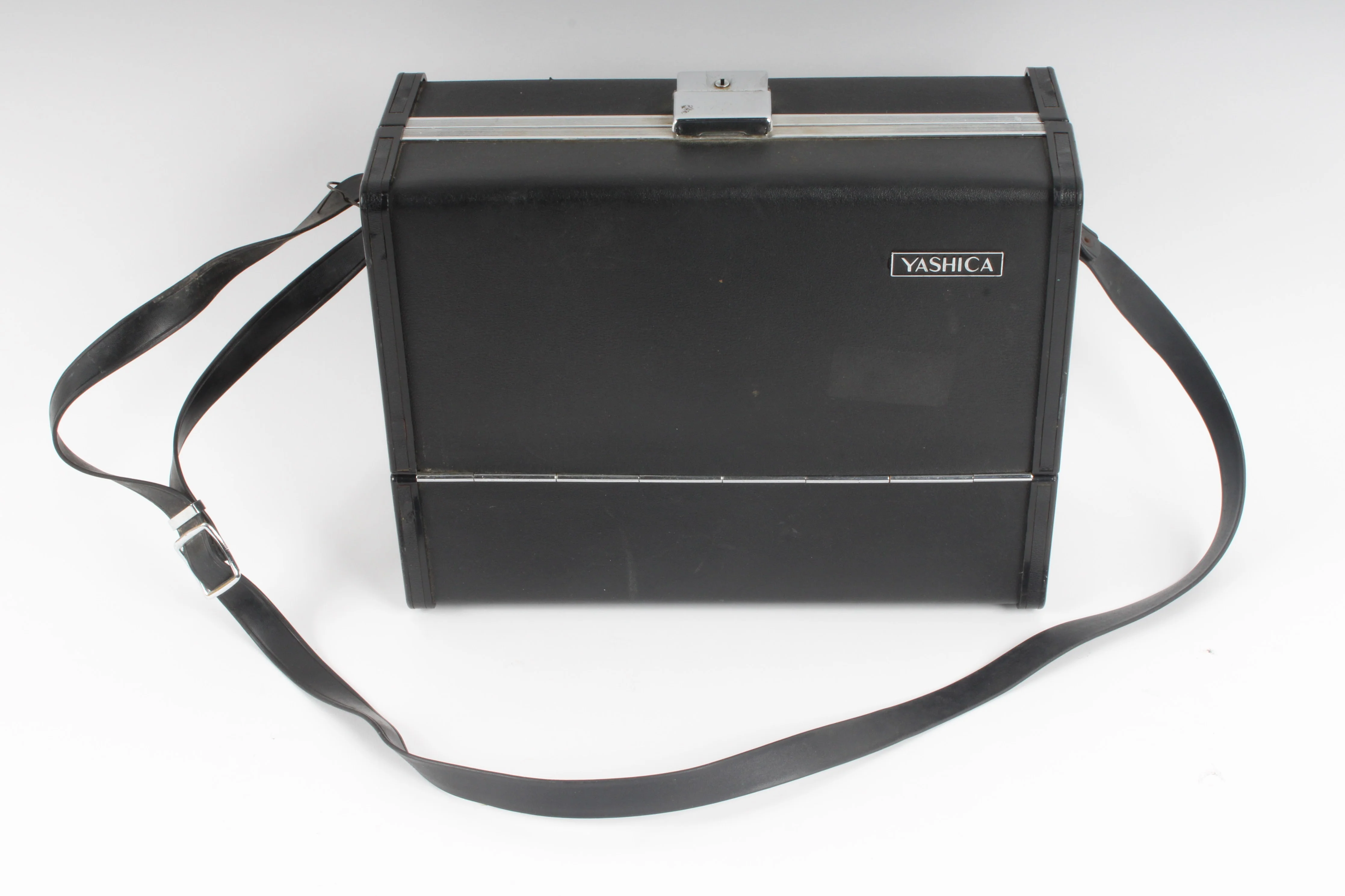 Yashica LD-6 Electro 8 Super 8 Film Movie Camera W/ 1:1.8 f=8-48mm - AS IS - Image 2