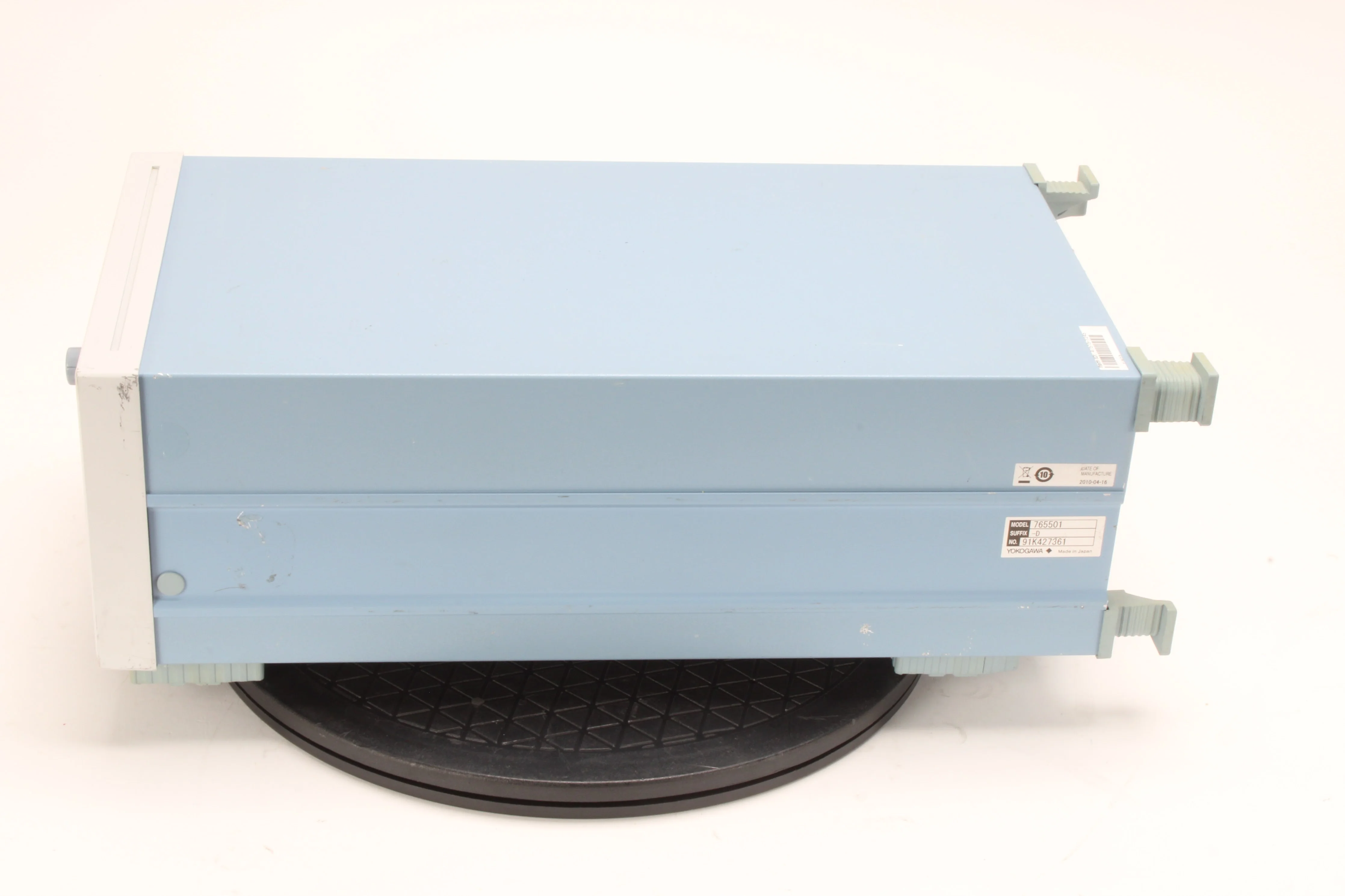 Yokogawa GS610 Source Measure Unit 765501-D - Fair Condition - Image 7